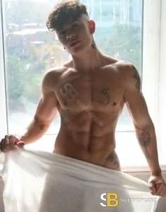 male escort London Luan
