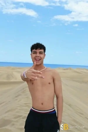 Bisexual Escort Yuri Cruz 20yr - trios