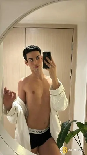Gay Escort Pedro 23yr - role