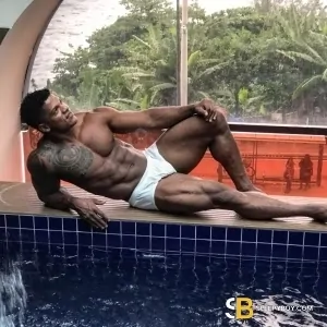 Bisexual Escort Jhony-xxl 29yr - trio m/f