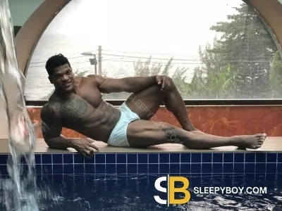 Bisexual Escort Jhony-xxl 29yr - trio m/m