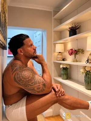 Bisexual Escort Jhony-xxl 29yr - trios