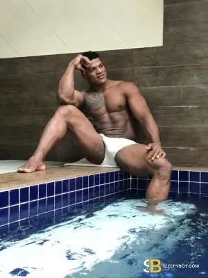 Bisexual Escort Jhony-xxl 29yr - swing
