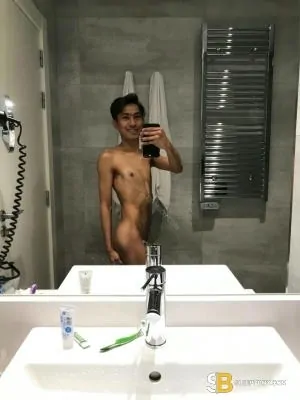 Gay Escort Roberto 22yr - role