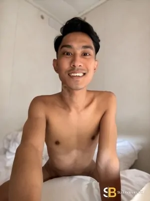 Gay Escort Roberto 23yr - gangbang