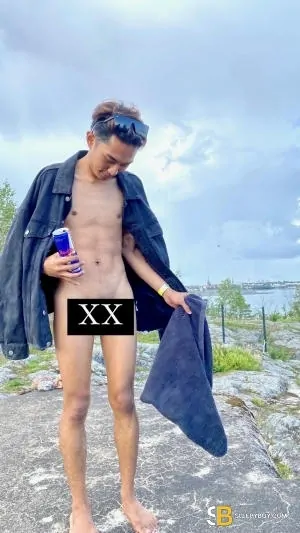Gay Escort Roberto 23yr - licking