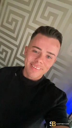 Gay Escort Lewis 29yr - role