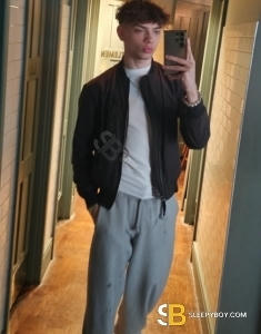 male escort Birmingham Kyro