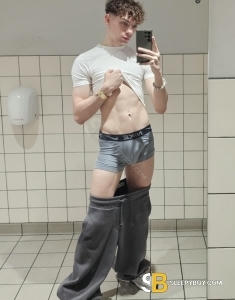 male escort Birmingham Kyro