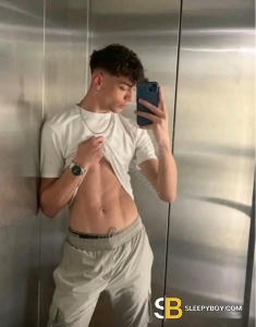 male escort Birmingham Kyro