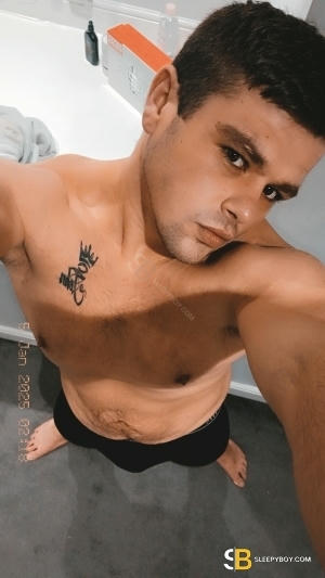 Gay Escort Scot 26yr - licking