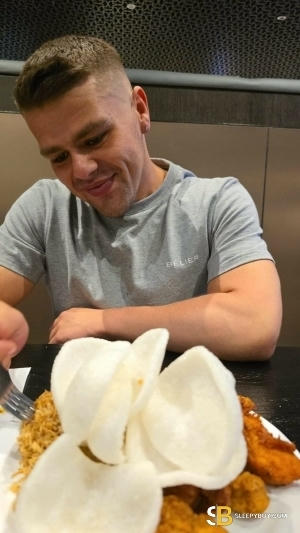 Gay Escort Thomas 26yr - role