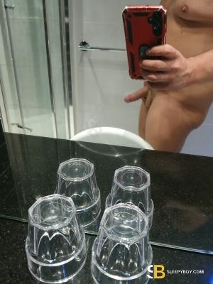 Gay Escort Ben 27yr - licking