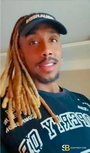 Gay Escort Mickell 31yr - gangbang