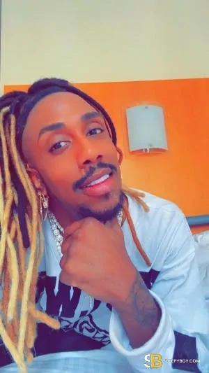 Gay Escort Mickell 31yr - double penetration
