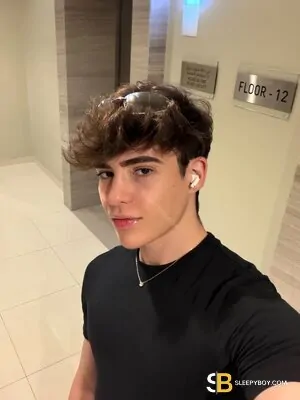 Gay Escort Jhon Evans 23yr - massage