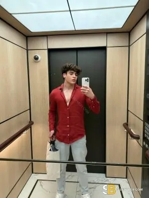 Gay Escort Jhon Evans 24yr - masseur