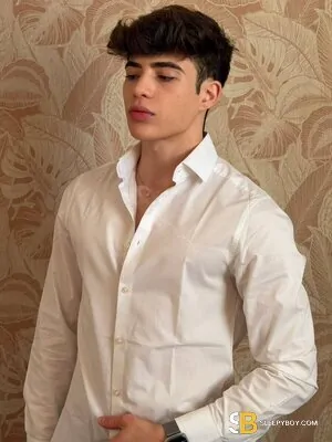 Gay Escort Jhon Evans 23yr - voyeurism