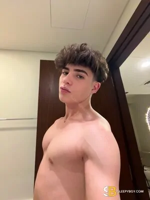 Gay Escort Jhon Evans 23yr - role