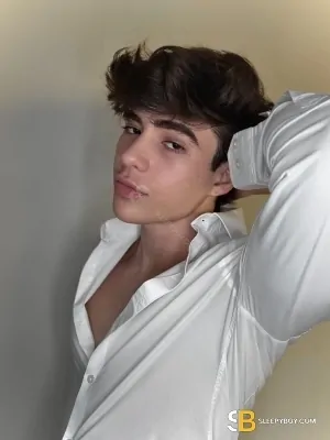 Gay Escort Jhon Evans 23yr - masseur