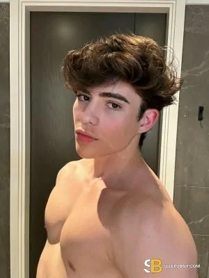 Gay Escort Jhon Evans 24yr - voyeurism
