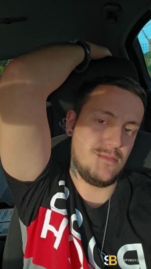 Bisexual Escort James 30yr - blowjob