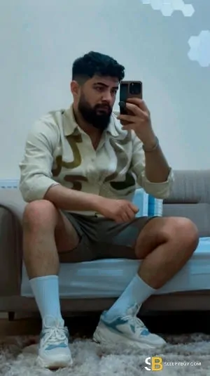 Bisexual Escort Karim Xl 27yr - trios