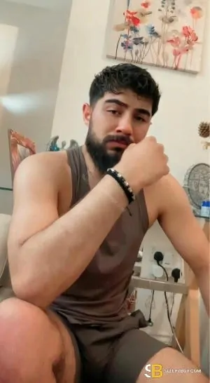 Bisexual Escort Karim Xl 27yr - blowjob