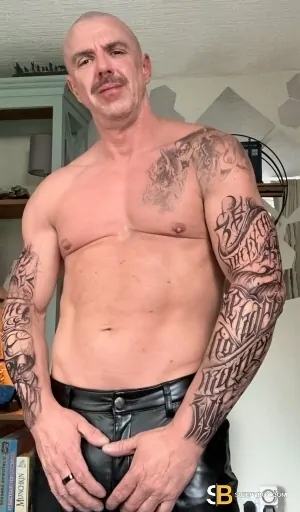 Gay Escort Nick 47yr - double penetration