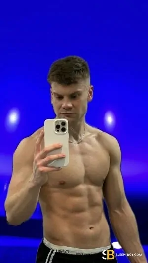 Gay Escort Alfie 25yr - double penetration