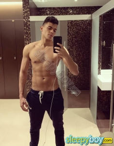 male escort London 🔥 Leo 🔥 Brasilian 🔥
