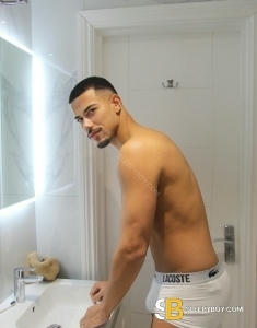 male escort Bayswater Gustavo