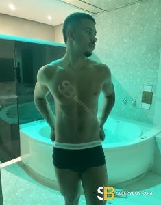 male escort Bayswater Gustavo