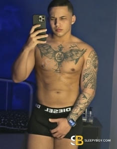 male rent boy Birmingham Noan