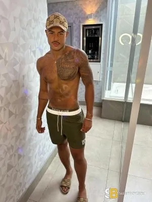 Bisexual Escort Leo Xxxl 23yr - role