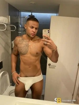 Bisexual Escort Matheus 23yr - role