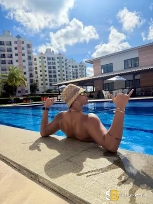 Bisexual Escort Kevin Xxxl 24yr - licking