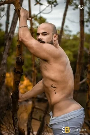 Bisexual Escort Matheus 28yr - sucking