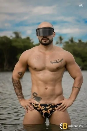Bisexual Escort Matheus 28yr - sucking