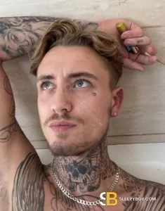 male escort London Rhy