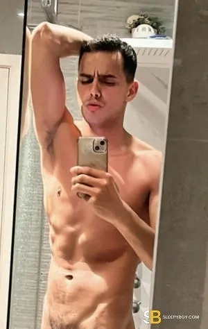 Gay Escort Bruno Melo 33yr - role