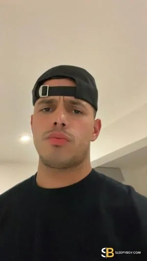 Gay Escort Bruno Melo 33yr - role