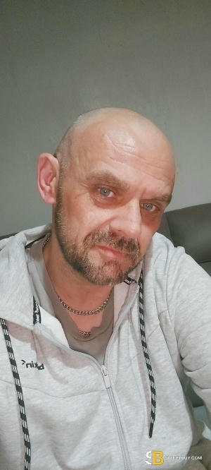 Bisexual Escort Paul 51yr - trios