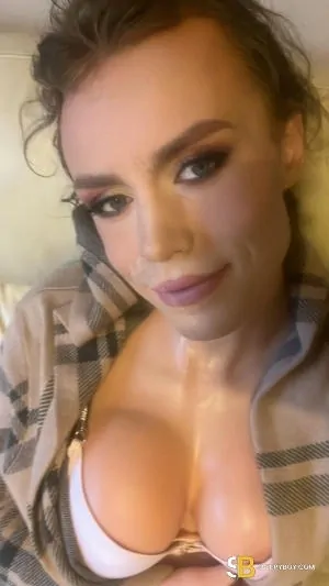 Bisexual Escort Kali 28yr - double penetration