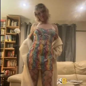 Bisexual Escort Kali 28yr - shaving