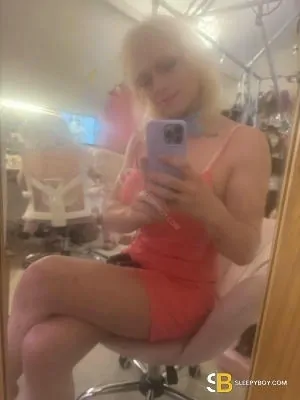 Bisexual Escort Kali 28yr - shaving