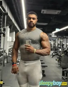 male escort Dublin Valentino_powers