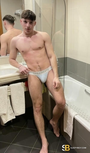 Gay Escort Tommy 21yr - double penetration