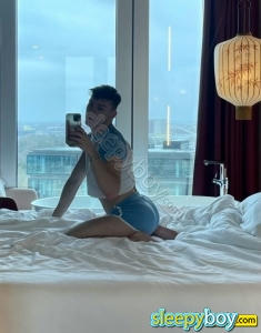 male rent boy London Tommybaby