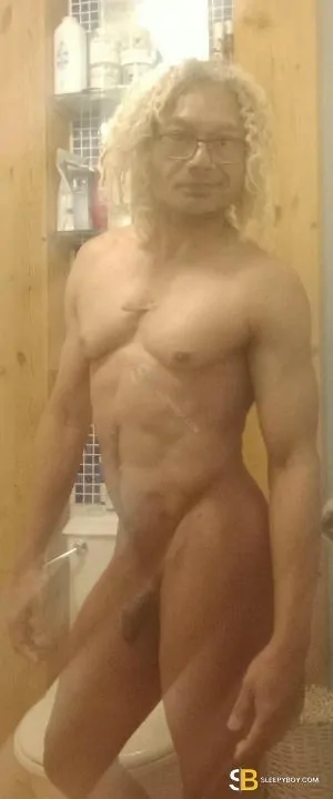 Gay Escort Caleb 28yr - double penetration